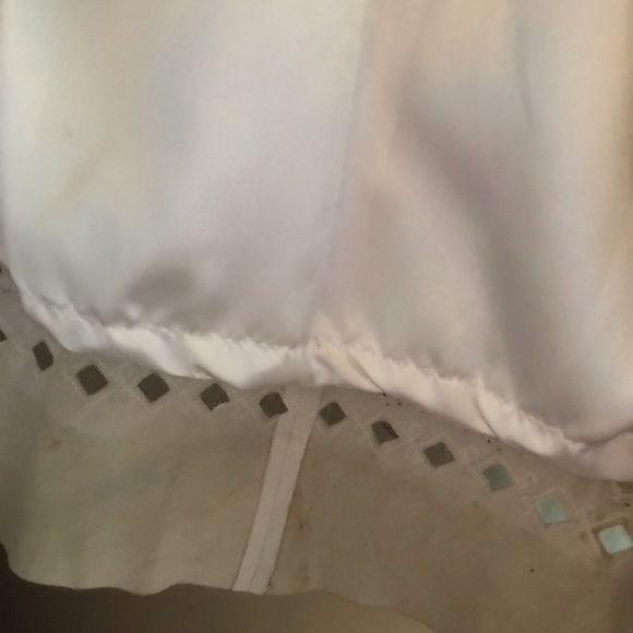 White leather jacket small with embroidery in leather at sleeves and bottom - Picture 4 of 6